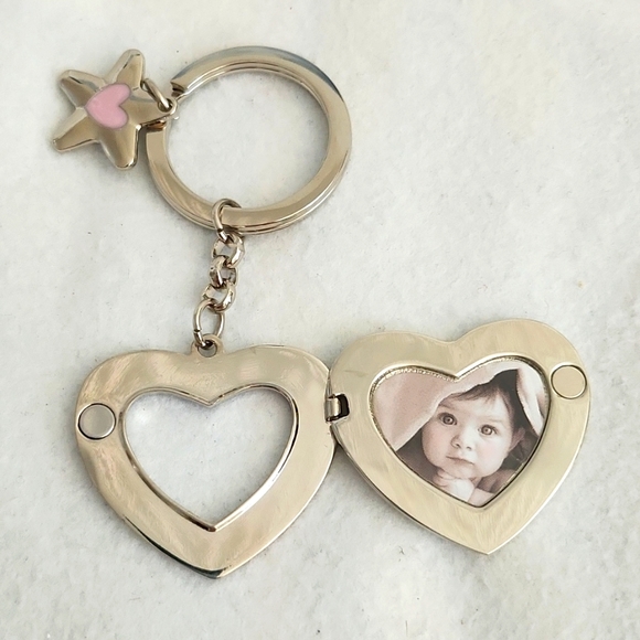 Picture Frame and Key Chain Set - Picture 4 of 7